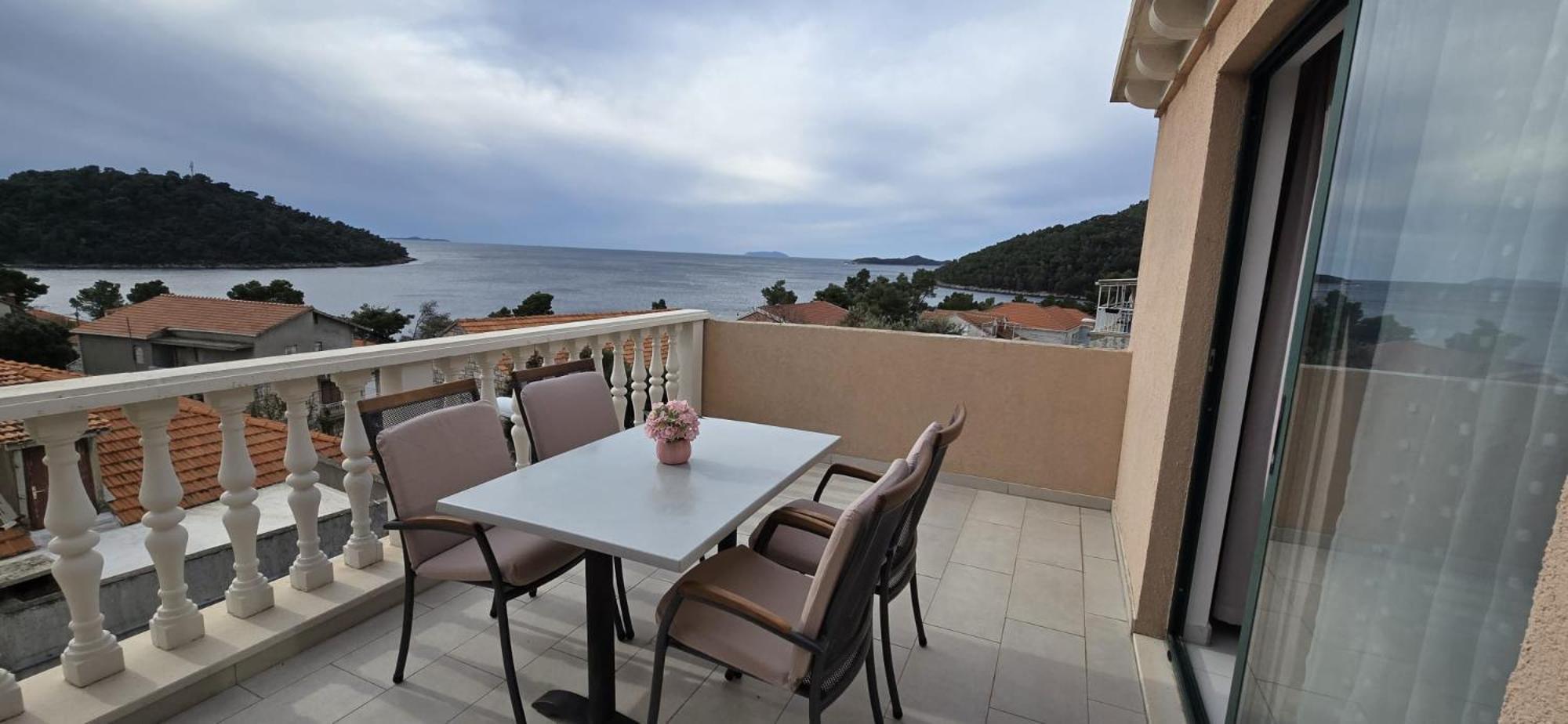 Apartman Grosic Brna Buitenkant foto