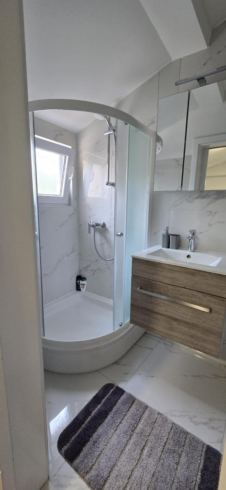 Apartman Grosic Brna Buitenkant foto